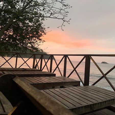 Hostal Hilltop Капургана Экстерьер фото