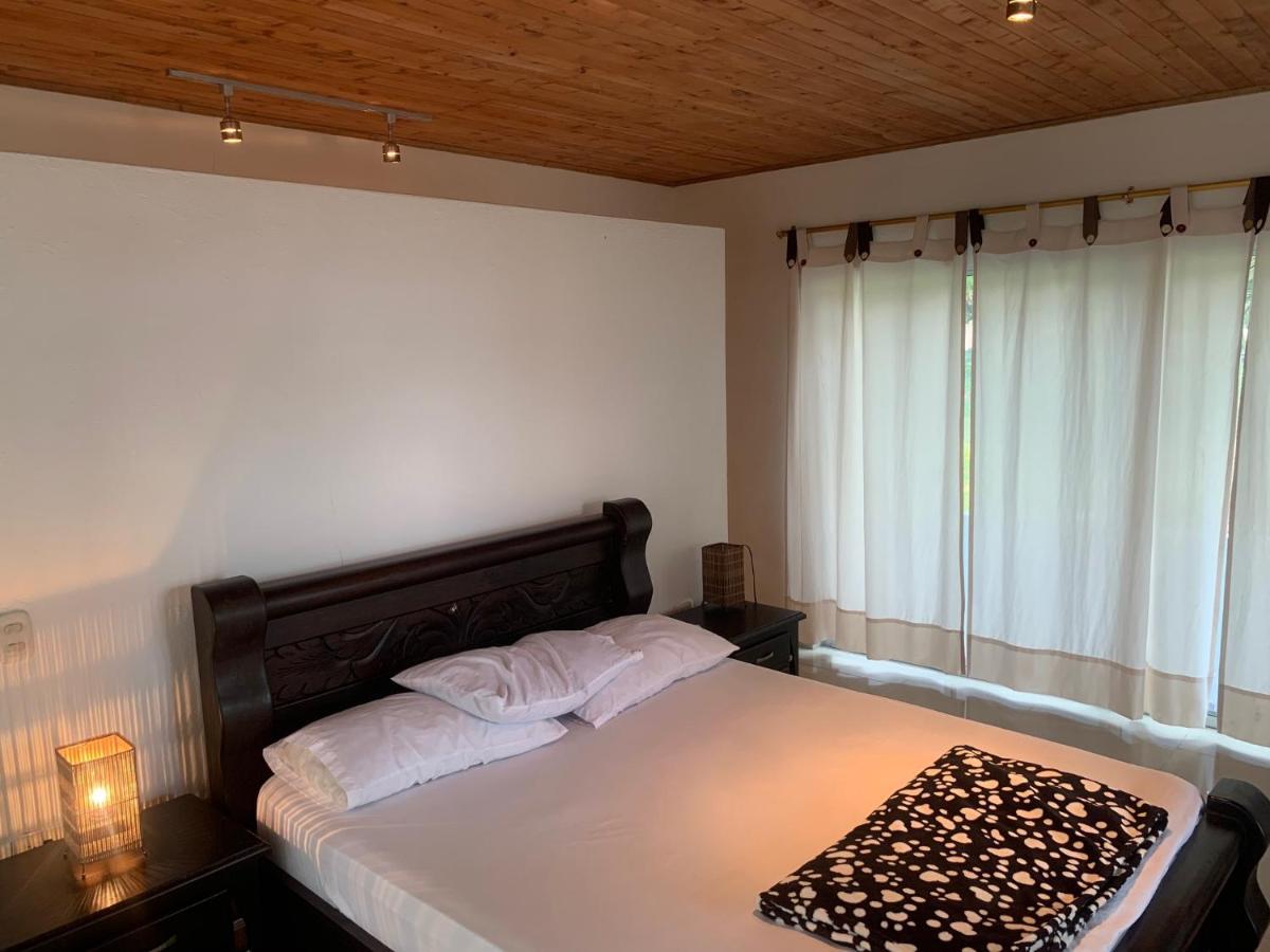 Hostal Hilltop Капургана Экстерьер фото